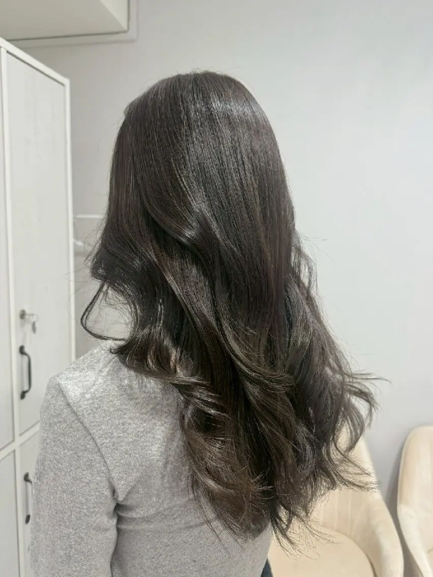 ロング カラー ヘアカラー トリートメント piLLon 心斎橋のヘアスタイル