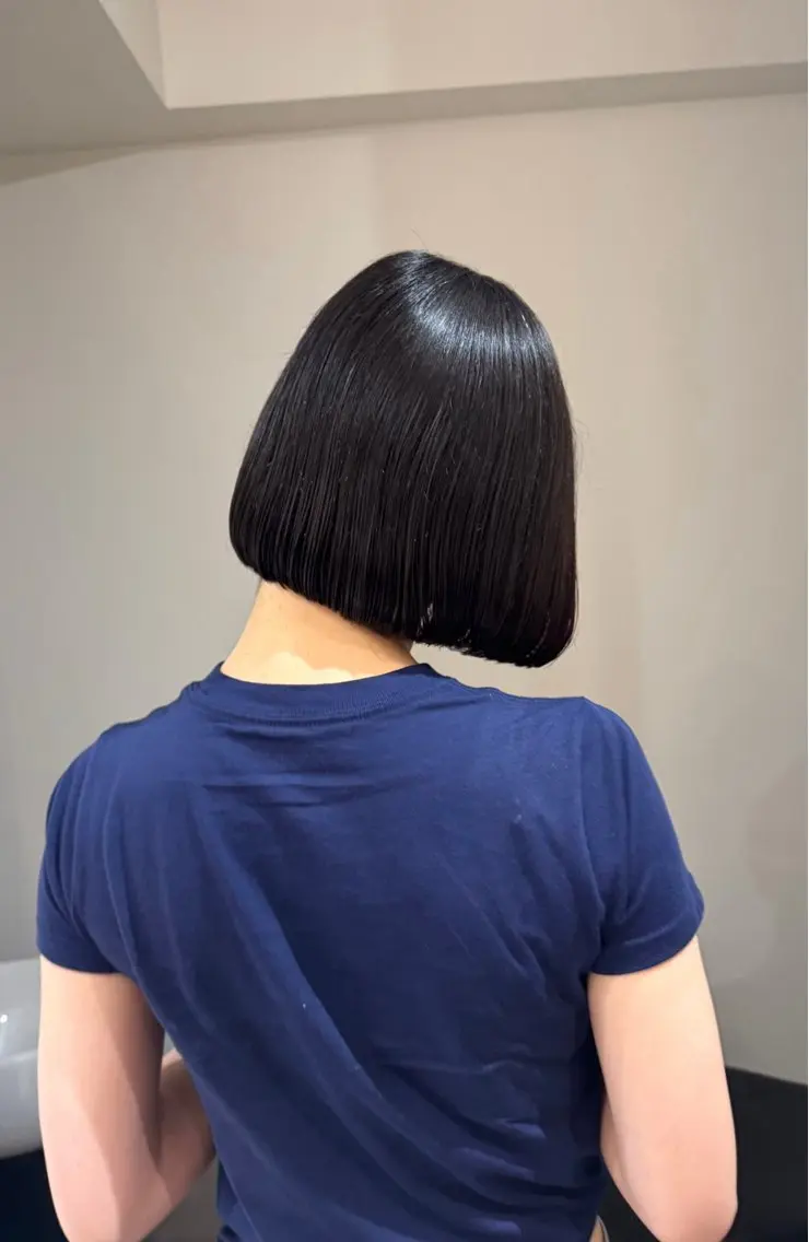 ショート カラー 大人な抜け感レイヤー remi🖤のヘアスタイル