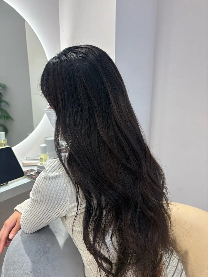 ロング アッシュ ヘアカラー 🩵ワンカラー MIYU🩵のヘアスタイル
