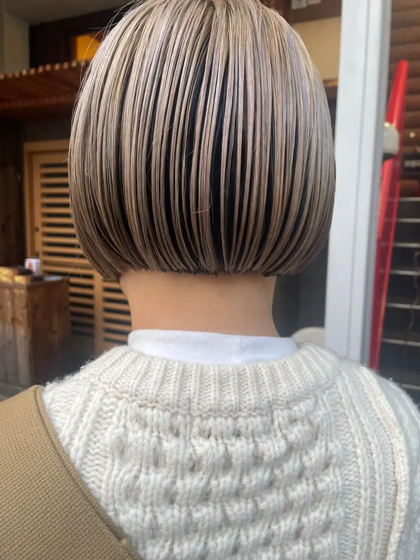 ショート カラー ブリーチ ボブ カット ヘアカラー トリートメント ayane⭐️ボブ・ ショート・パーマのヘアスタイル