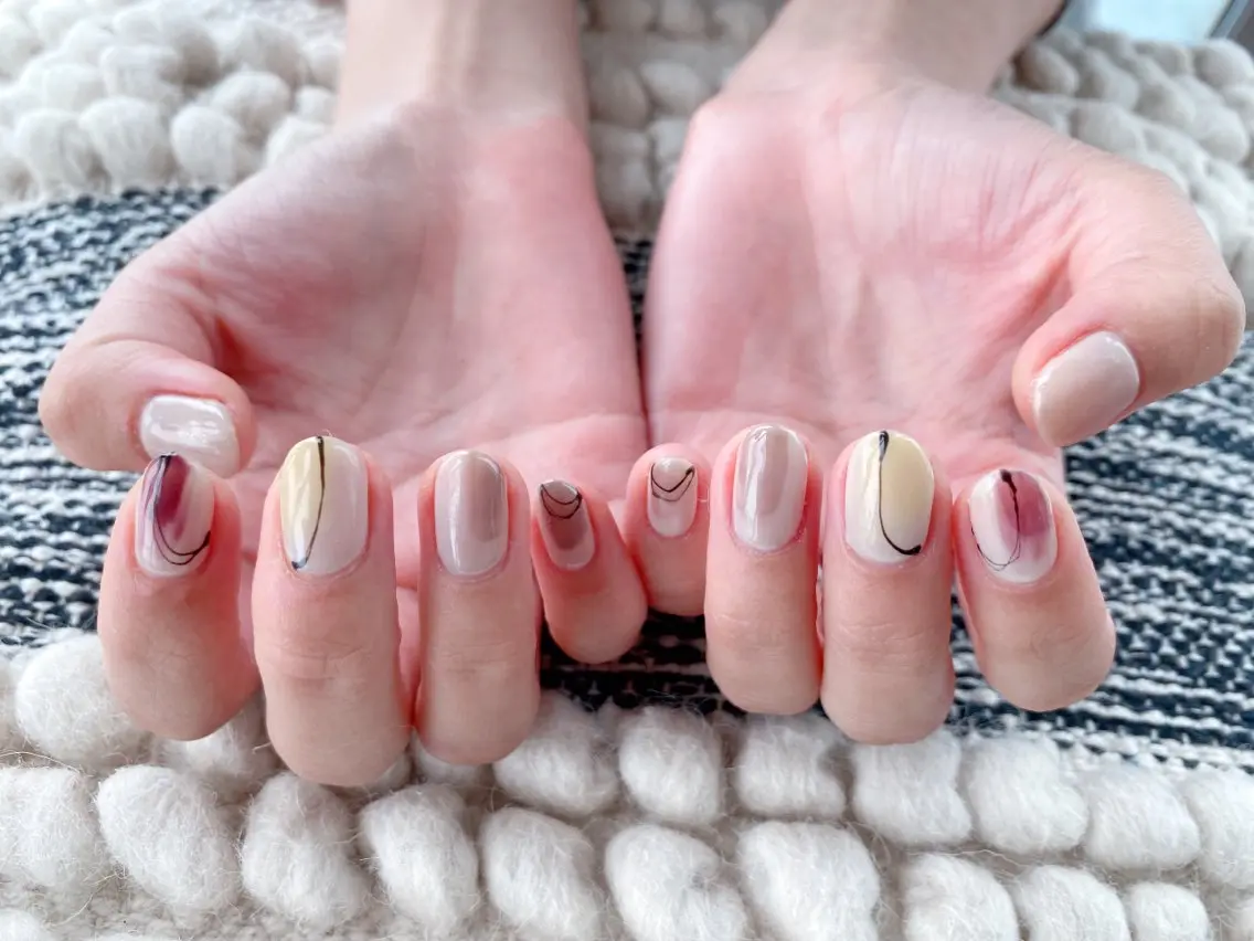 ネイル 長さ出し ジェルネイル キラキラネイル 大理石ネイル(マーブル) ニュアンスネイル Morpho nailのネイルデザイン