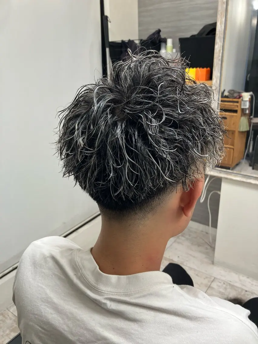 カラー パーマ メンズ カット ヘアカラー パーマ メンズ特化/パーマ/ フェードWATARUのヘアスタイル
