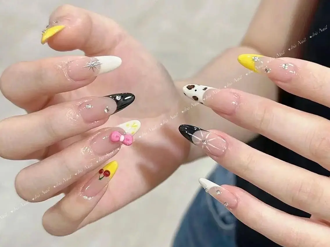 ネイル リボン ハンドネイル ハンドケア 🍒IRIS Nail🌸のネイルデザイン