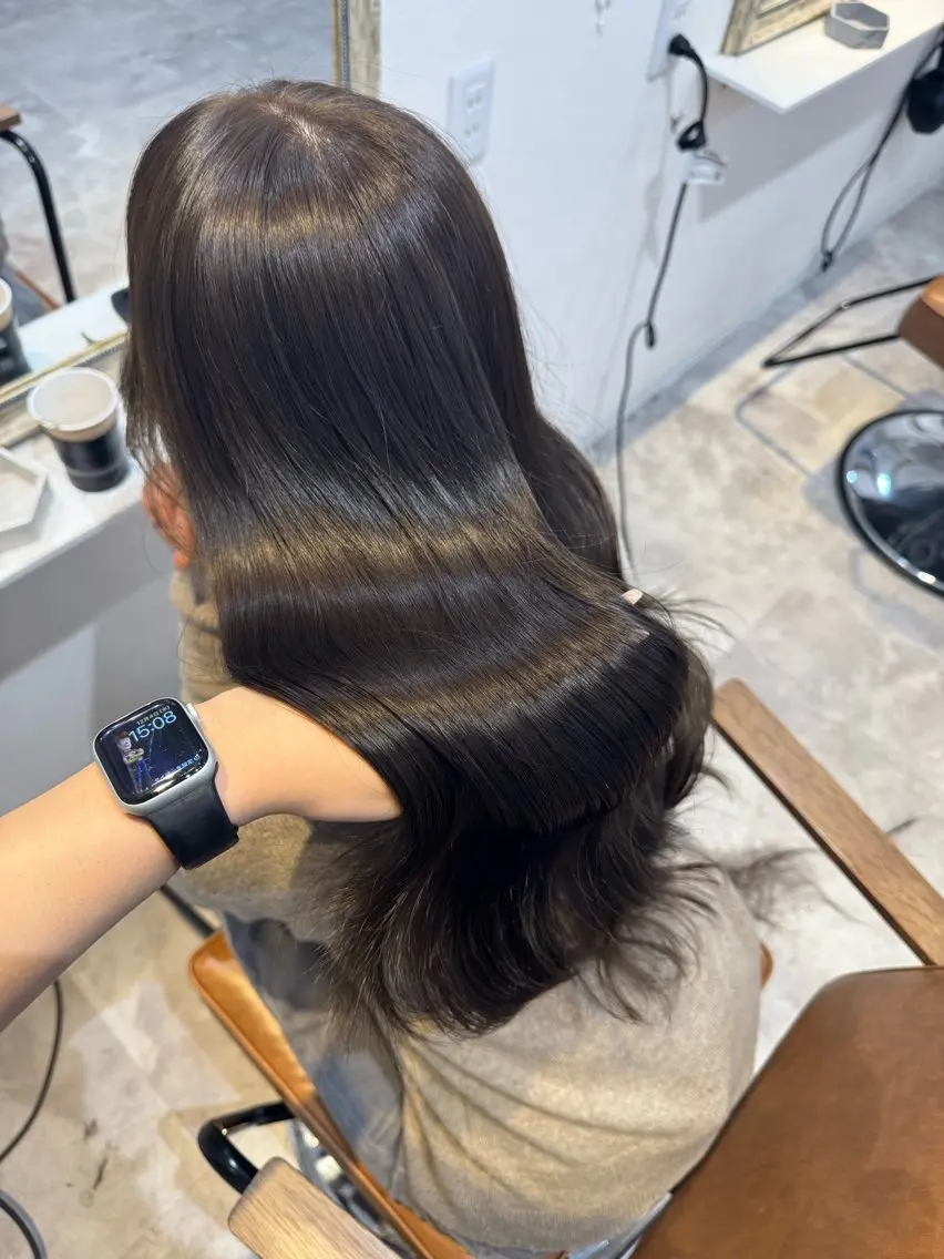ロング カラー ベージュカラー ブリーチ ブラウンカラー 透明感カラー ダブルカラー 赤み無し柔らかカラー 【梅田】madokaのヘアスタイル
