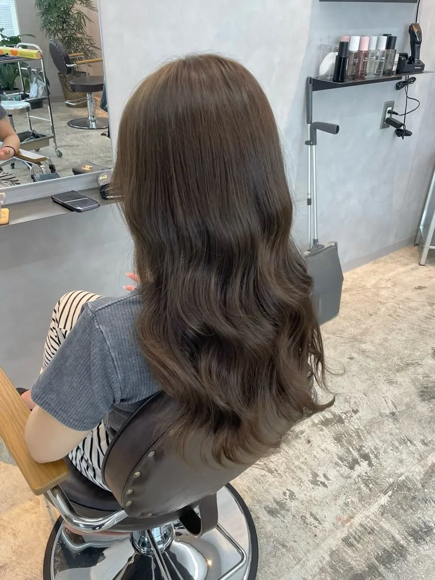 ロング ヘアカラー 竹森 鈴乃のヘアスタイル