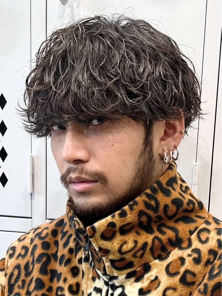 メンズ新規限定価格✂️当店スタイリストカット➕波巻きスパイラルパーマ➕トリートメントの写真