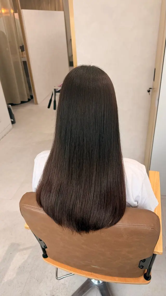 ロング SLASHスラッシュ 菅野あかねのヘアスタイル
