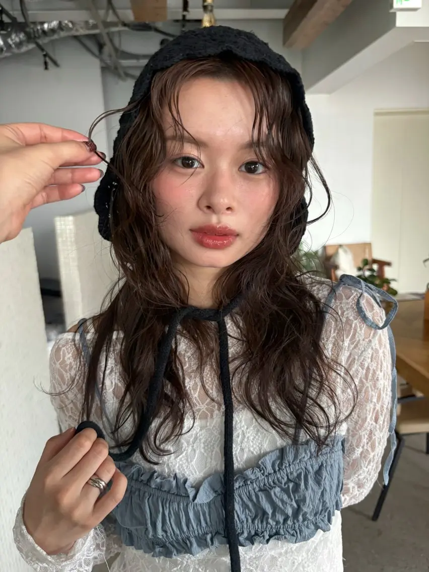 ロング カラー カット ヘアカラー トリートメント 無料カットモデル募集 垢抜けカラーのヘアスタイル