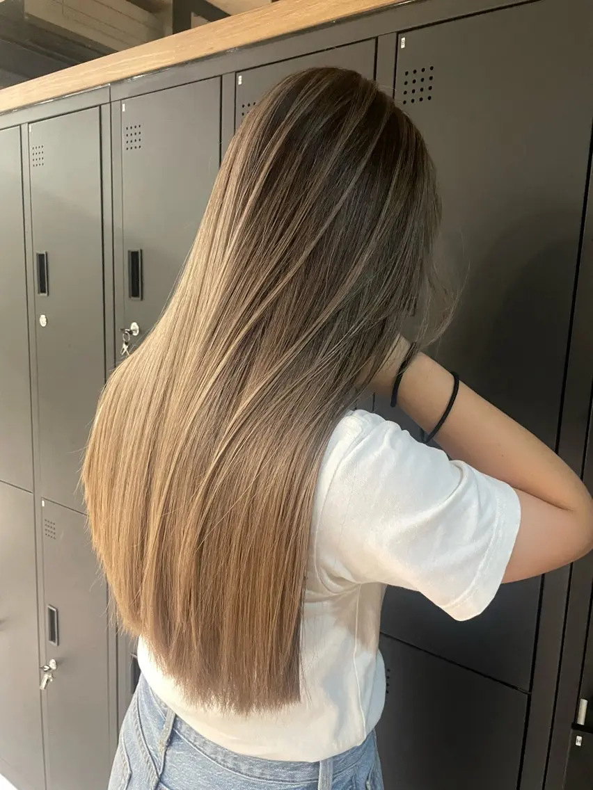 ロング カラー KAEDE🌺Wカ ラー/ホワイトカラーのヘアスタイル