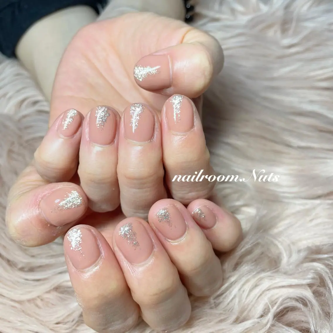 ネイル ハンドネイル nailsalon Nutsのネイルデザイン