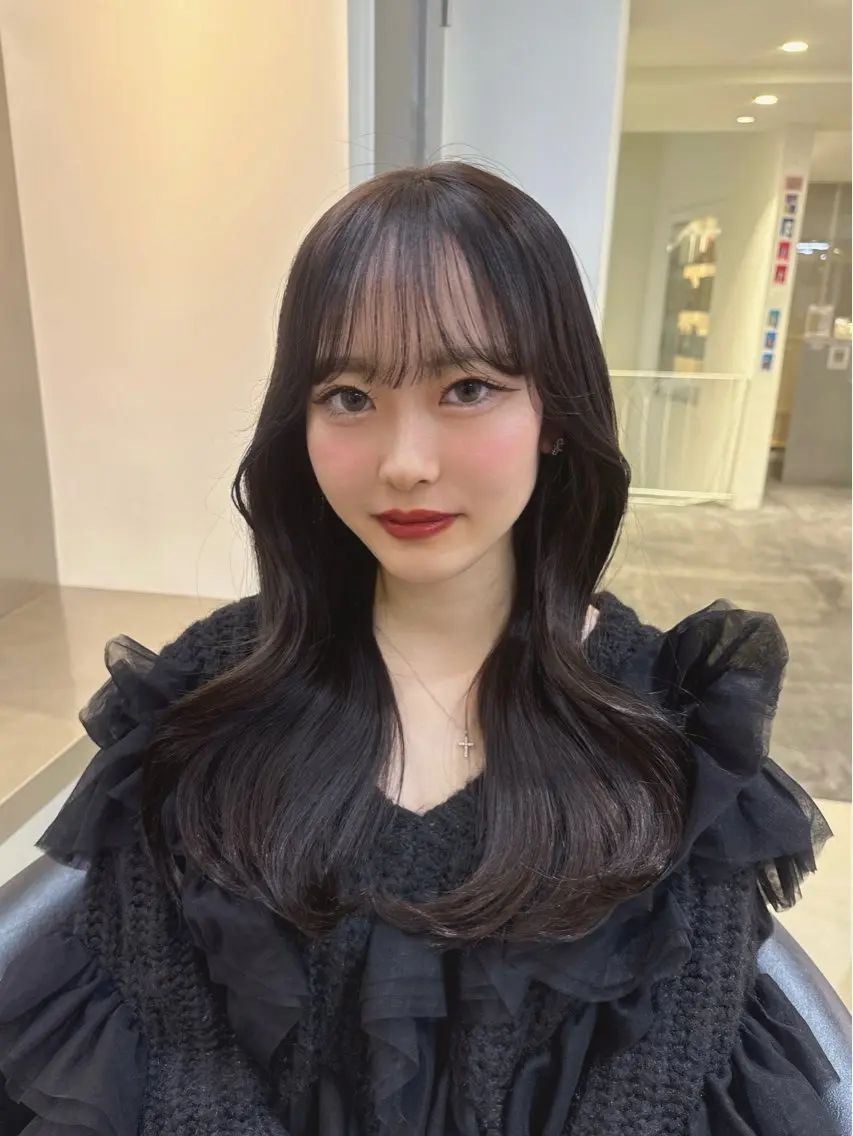 ロング カラー ヨシンモリ レイヤーカット カット ヘアカラー ブリーチ・ダブルカラ ー🪐✩serenaのヘアスタイル