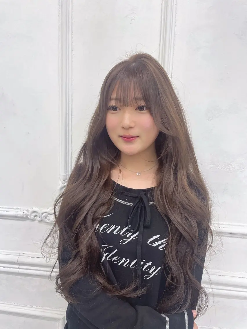 ロング MaisonHALU さくらのヘアスタイル
