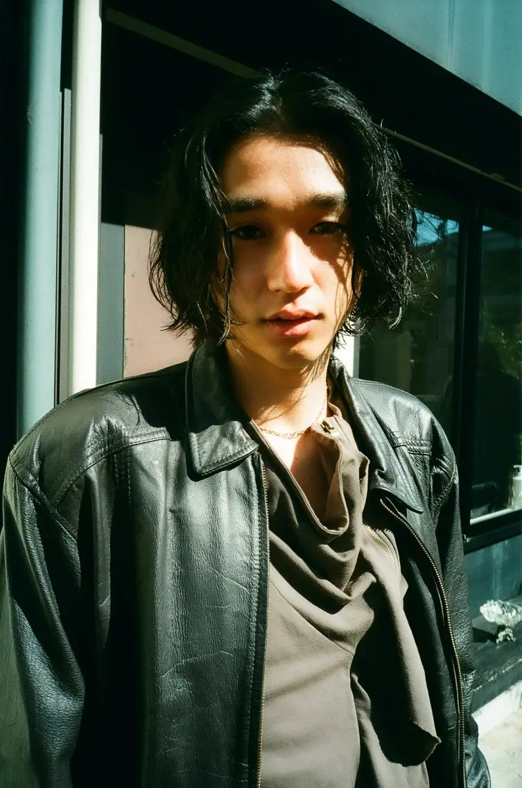 ミディアム ミディアムパーマ 與座 翼のヘアスタイル