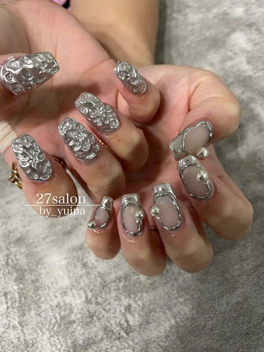 ネイル ニュアンスネイル シルバー 27salon yuinaのネイルデザイン