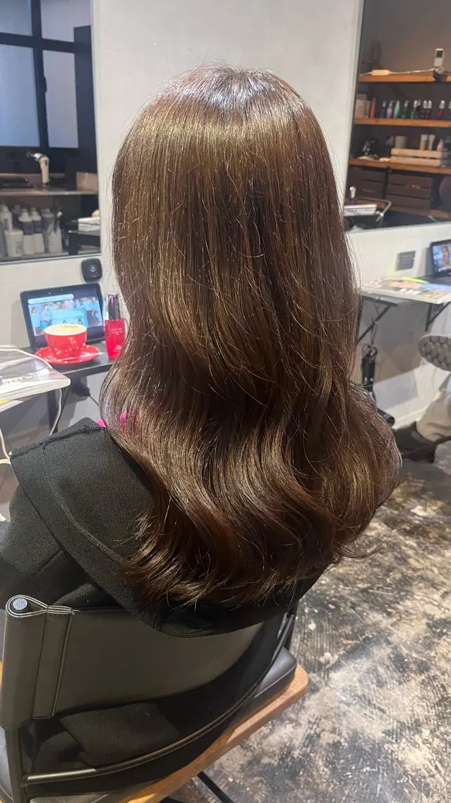 ロング カラー ベージュカラー ブラウンカラー ヘアカラー 透明感カラー/パーマ 🌀アオノのヘアスタイル