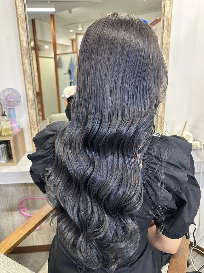 ロング カラー ブリーチ koheiのヘアスタイル