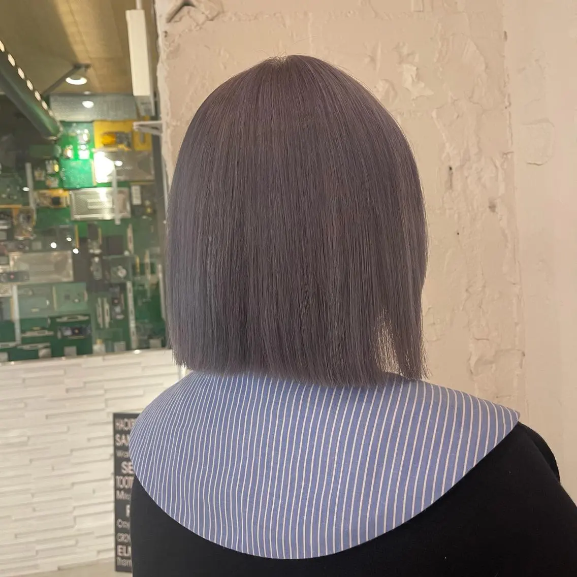 ショート カラー ブリーチ ヘアカラー nameless miichiのヘアスタイル