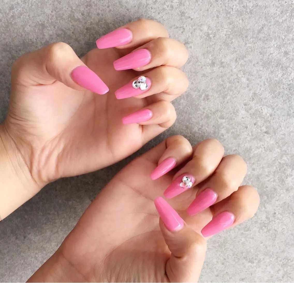 ネイル 長さ出し ラメ(グリッター) ワンカラーネイル ストーンネイル ハンドネイル nail salon Soeurのネイルデザイン