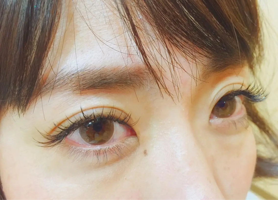 マツエク・マツパ Cカール Jカール 目尻長め désirbeaux 瀬崎の眉毛・アイブロウイメージ