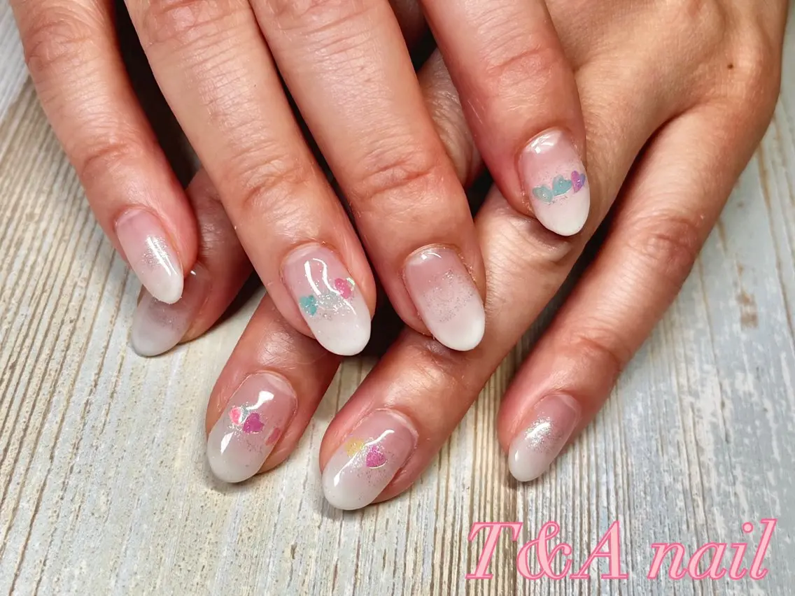 ネイル 長さ出し ジェルネイル グラデーション ハート ニュアンスネイル T&A nailのネイルデザイン
