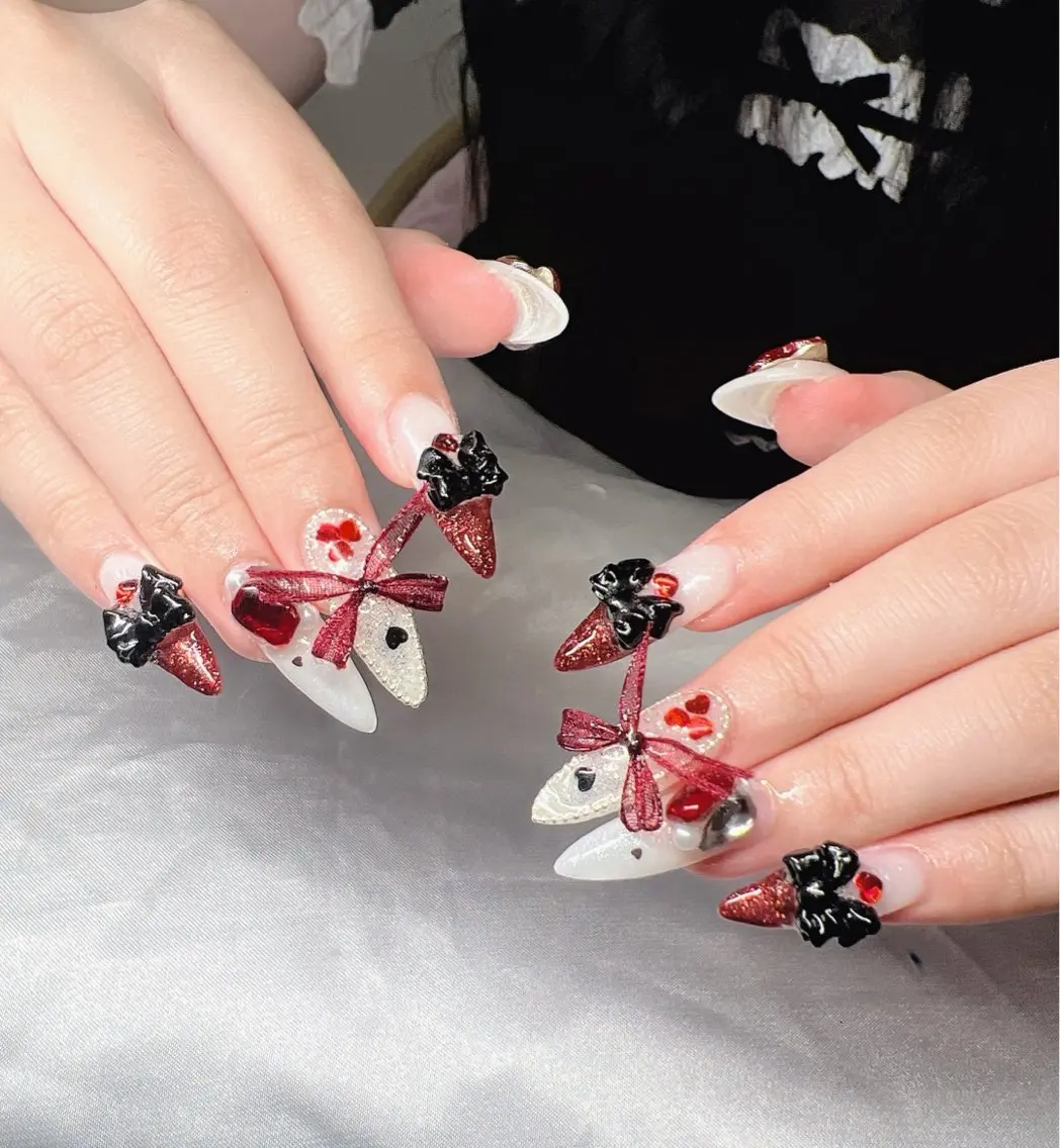 ネイル 長さ出し グラデーション 卒業式 キラキラネイル マグネットネイル ハンドネイル Lee Nailsのネイルデザイン