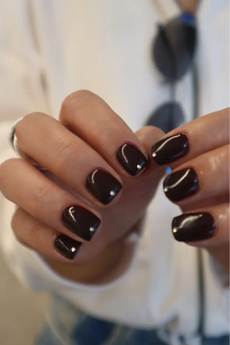 ネイル ワンカラーネイル ストーンネイル ハンドネイル chika / nailのネイルデザイン