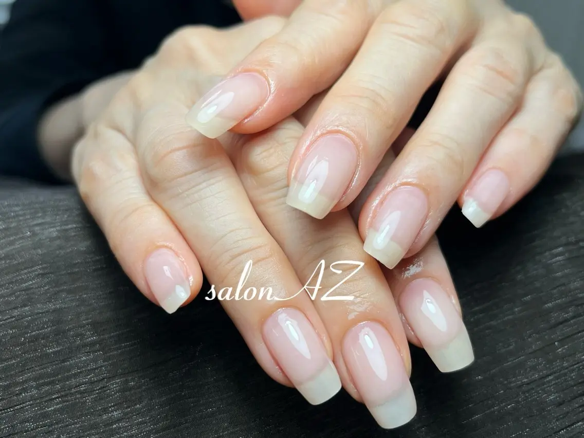 ネイル 長さ出し フットネイル フレンチネイル ジェルネイル マグネットネイル salon AZのネイルデザイン