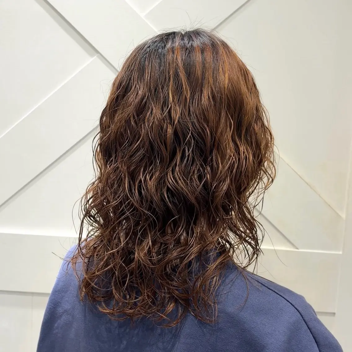 セミロング パーマ カット パーマ 横浜パーマ🌐ボブ✨ 暖色カラーもえかのヘアスタイル