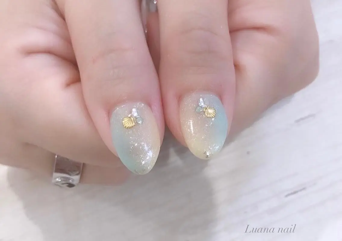 セミロング キッズ ネイル グラデーション シンプルネイル 夏ネイル ブライダルネイル Luana nail (ルアナネイル)のネイルデザイン