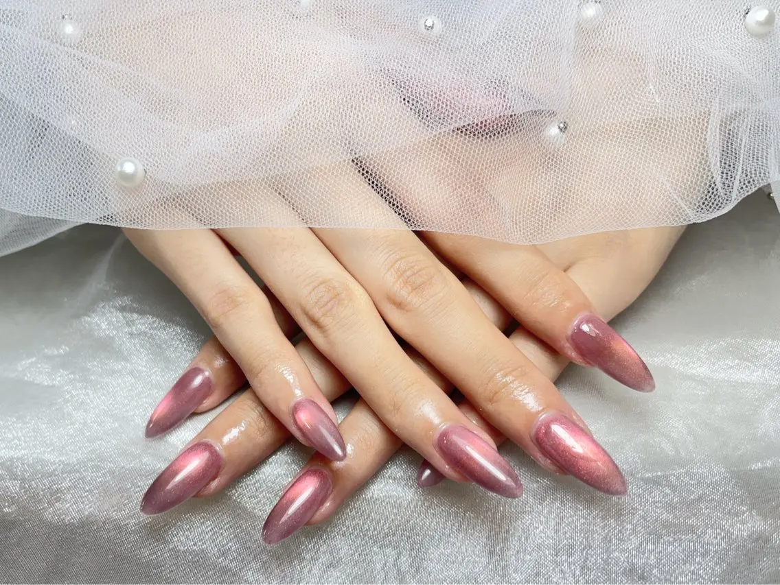 ネイル オーロラネイル チークネイル フットネイル フレンチネイル ジェルネイル ハンドネイル ハンドケア NEW NAIL💞 yuki🔥のネイルデザイン