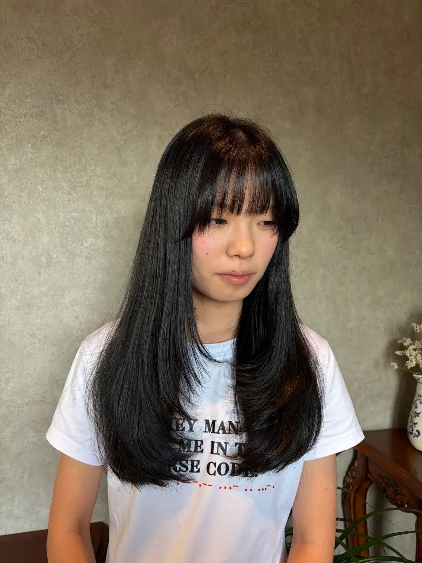 ロング 顔周りカット レイヤーカット カット トリートメント 髪質改善×韓国風/小 顔レイヤー/早瀬櫻子のヘアスタイル