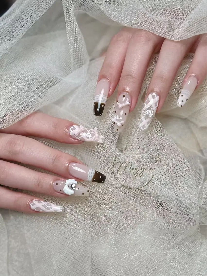 ネイル Maggie Nail🦩のネイルデザイン