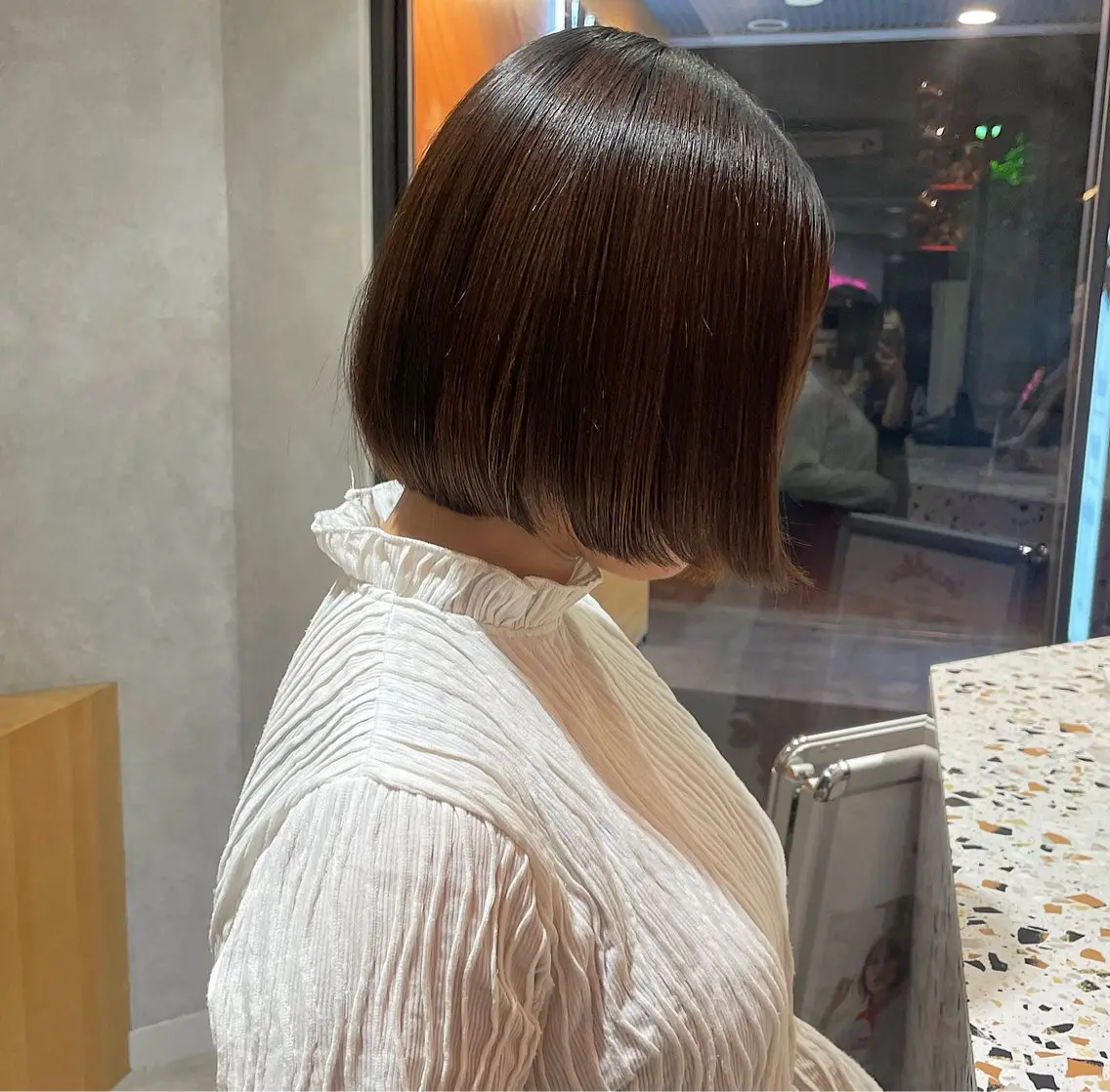ショート yumemiレイヤー ✴︎ 透明感カラーのヘアスタイル
