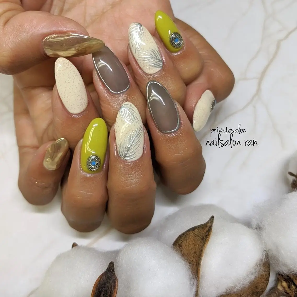 ネイル アートネイル 持ち込み nailsalon ranのネイルデザイン