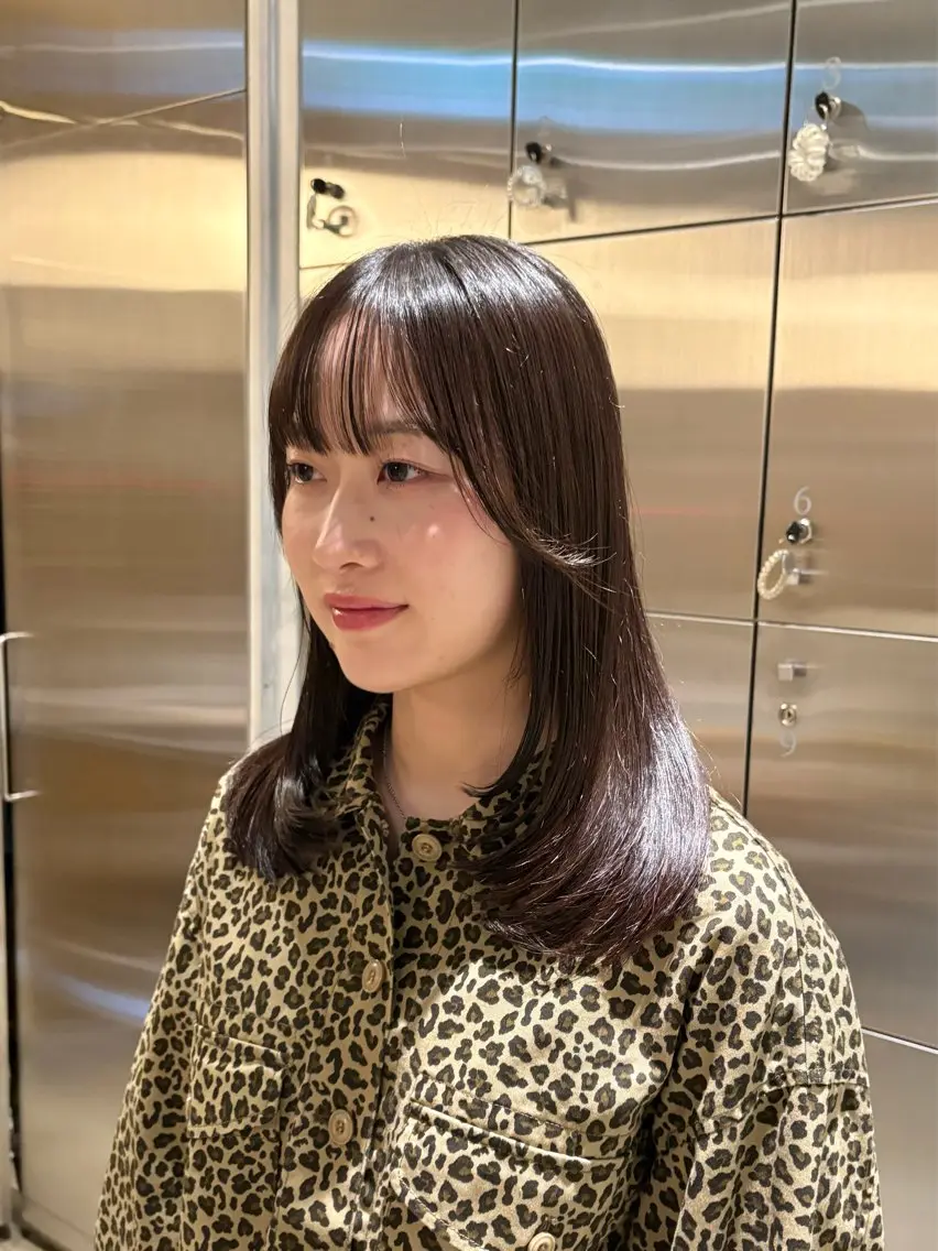 ロング 顔まわりレイヤー 顔周りカット レイヤーカット ロング 樋口 花穂のヘアスタイル