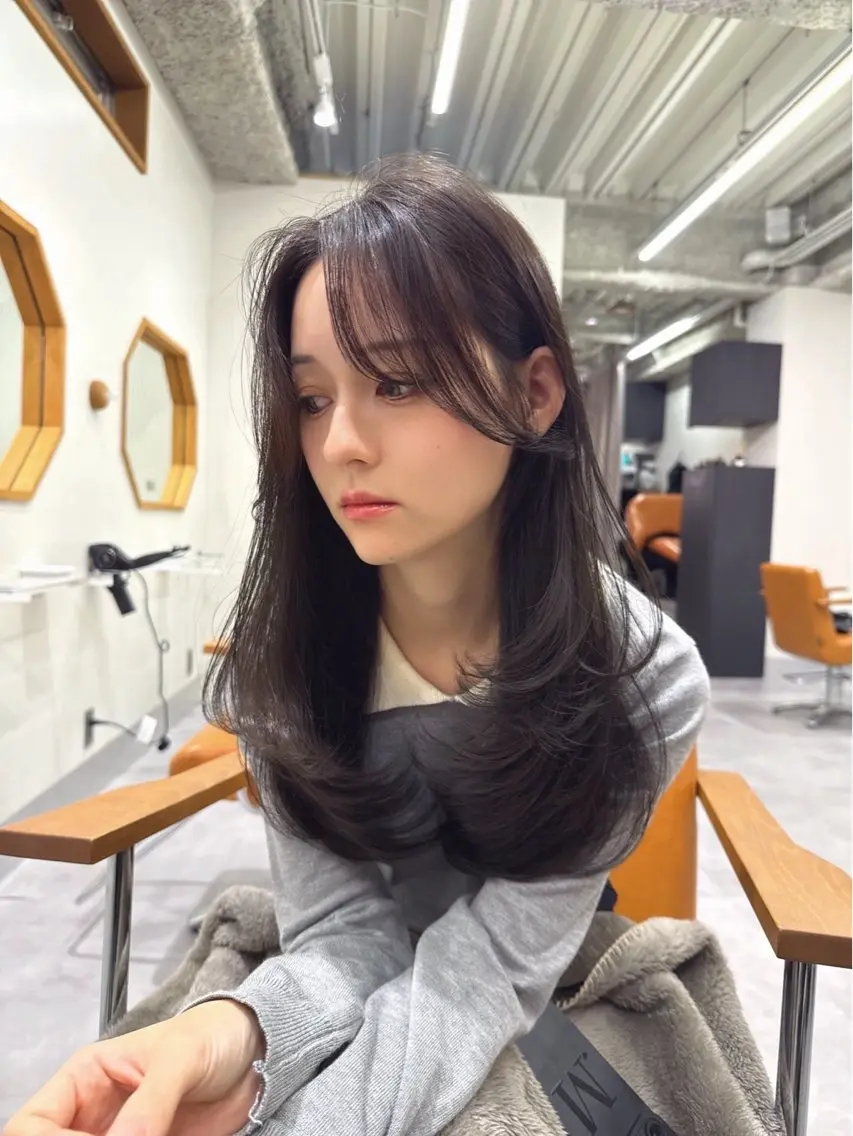 ロング カラー 透明感カラー グレージュ レイヤーカット カット ヘアカラー トリートメント 名古屋レイヤーカット 藤原崇裕のヘアスタイル