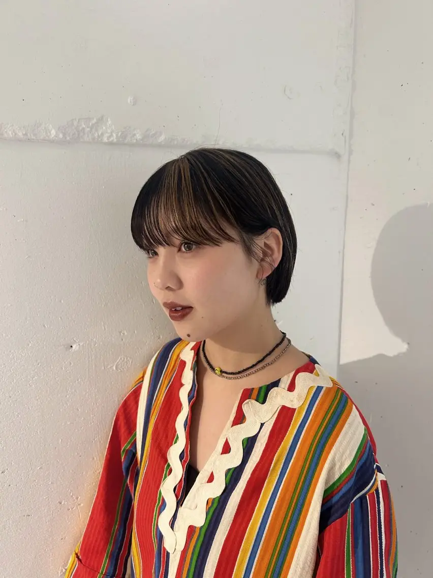 ショート カラー *UNU* RICOのヘアスタイル
