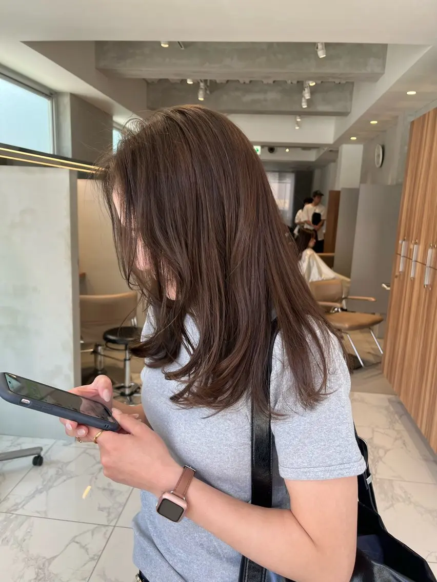 カラー 透明感\モテカラー 🏹͙💫YUUのヘアスタイル