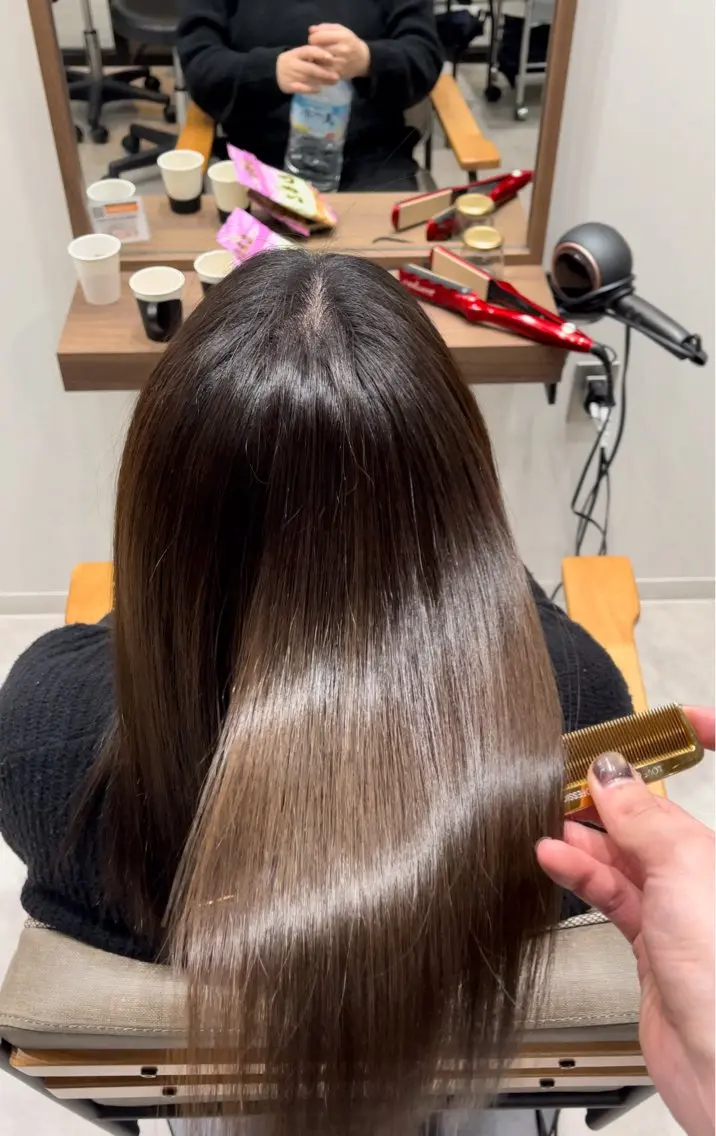 セミロング ヘアカラー トリートメント 朝5分でキマる艶髪 ／ヤマダのヘアスタイル