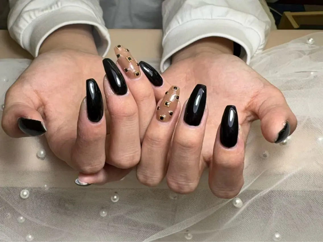 ネイル Chiara 長さだしのネイルデザイン