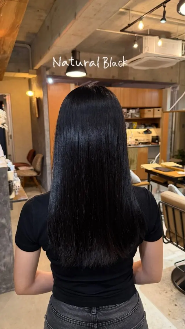 ロング カラー 黒髪 ナチュラルブラック ヘアカラー ruup  Aru みさきのヘアスタイル