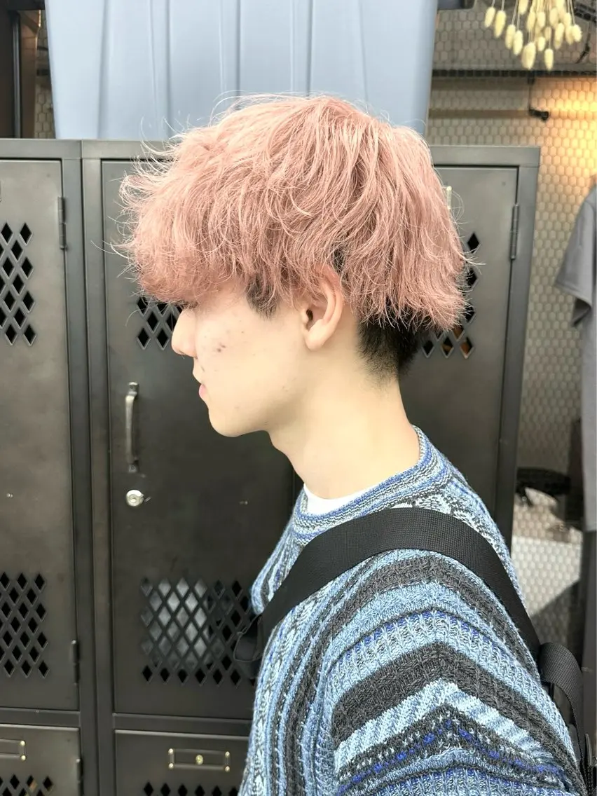 ミディアム カラー メンズ ベージュカラー ピンクカラー ピンクベージュ ヘアカラー トリートメント メンズ特化 🦋KANOKO🦋のヘアスタイル