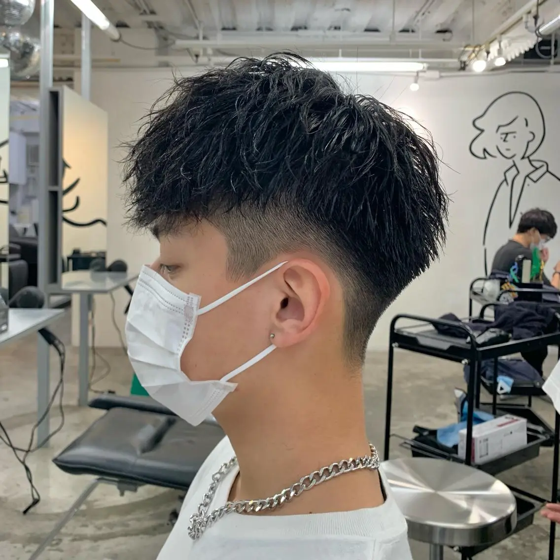 ショート パーマ メンズ マッシュ ショートヘア カット パーマ メンズ特化美容師/ 藤戸 椋のヘアスタイル