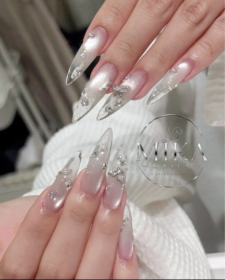ネイル アートネイル チークネイル ドット フットネイル フレンチネイル ハンドネイル フットネイル 🌱Rina🎀 Mikaのネイルデザイン