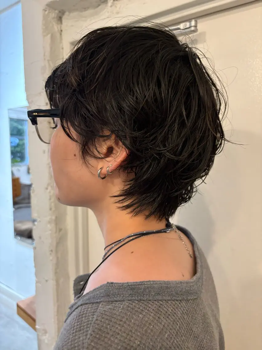 ショート パーマ ✴︎UNU ✴︎モエカのヘアスタイル