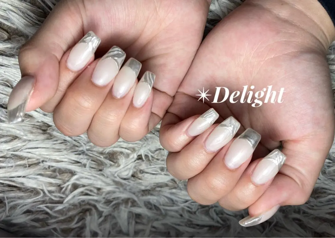 セミロング ネイル ハンドネイル ✴︎ Delightのネイルデザイン