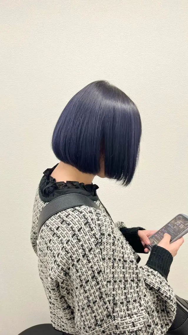 ミディアム カラー ベージュカラー 黒髪 ブリーチ ブルーカラー ブルーブラック ヘアカラー トリートメント 天神/ケアブリーチ/ 髪質改善/上質艶髪のヘアスタイル
