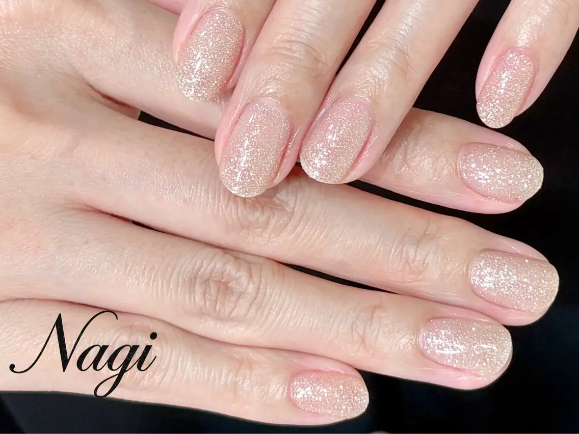 ネイル ラメ(グリッター) ワンカラーネイル Nagi  Nail 本山のネイルデザイン