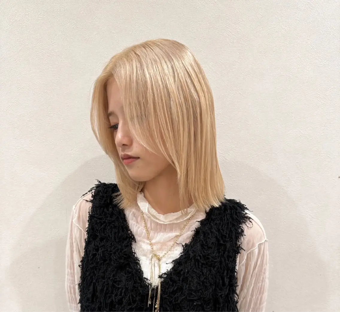 ショート カラー 祖慶 歩のヘアスタイル