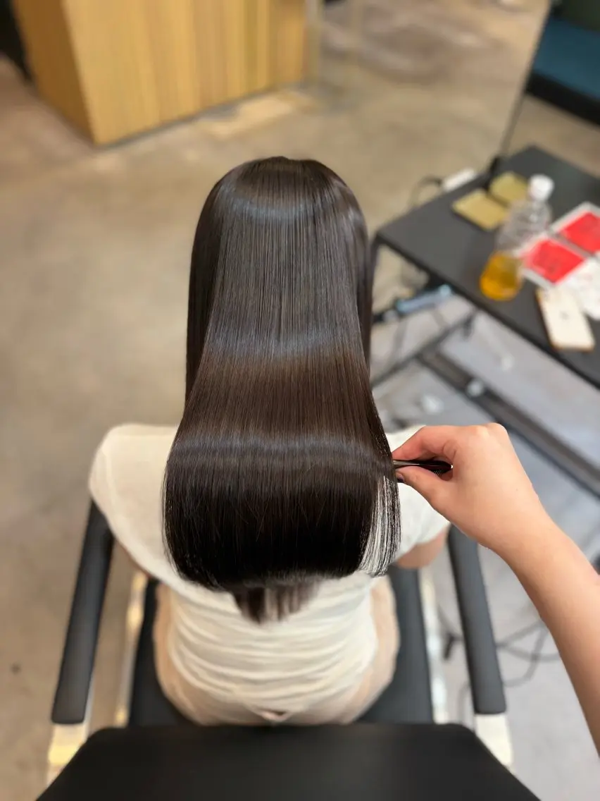 ロング カラー 艶髪レイヤー AZUSAのヘアスタイル